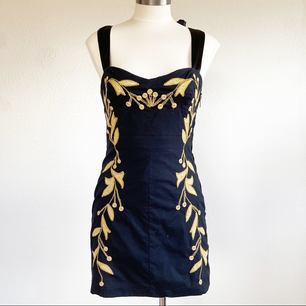❤️Free People Black with Gold Embroidery Dress Sz 2